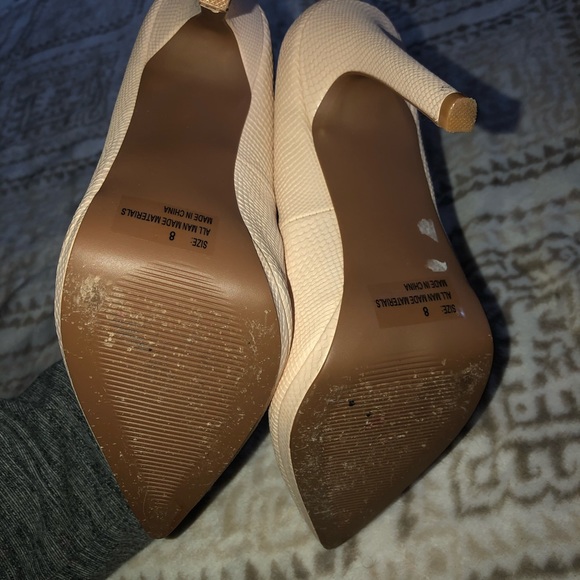 Pumps - Picture 6 of 6